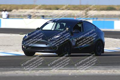 media/Nov-08-2025-Speed Ventures (Sat) [[1c7a6332f5]]/TC B/Session 3 (Turn 1)/